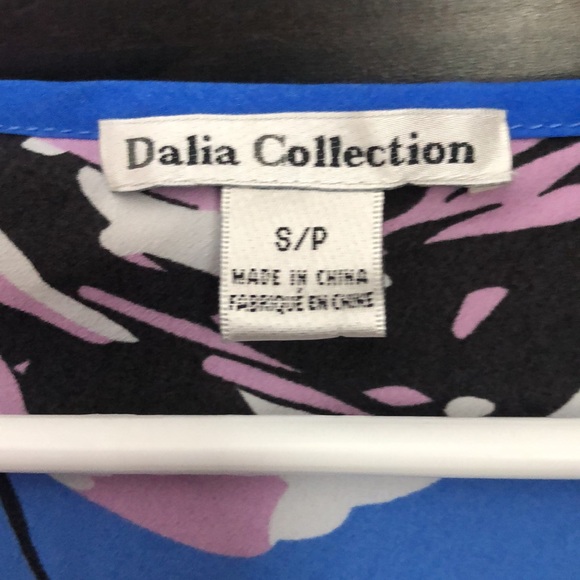 Size Small Vibrant Colors Top - Picture 2 of 8